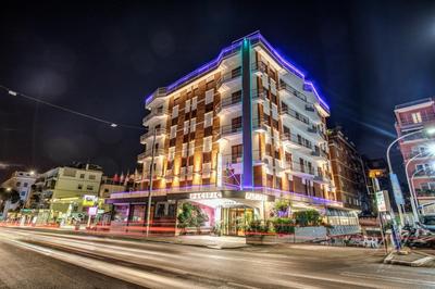 Hotel Pacific