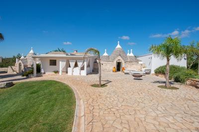 HelloApulia - Trulli Oleandro