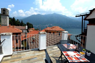 LaCasetta _ Como Lakeview Terrace renovated apartment