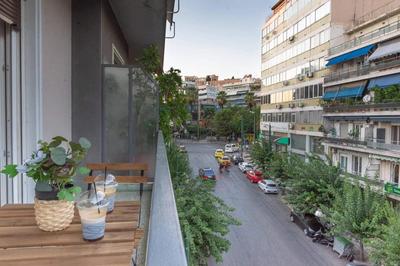 Elegant Apartment near Acropolis Walk to Plaka & Metro