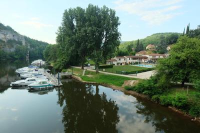 Hôtel Restaurant Les Falaises