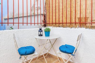 Charlot House