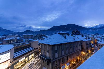 Panoramic Penthouse - In the heart of Domodossola