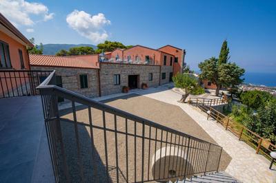 "Il Segreto" Vista Panoramica sulle Isole Eolie con Piscina, palestra e WiFi