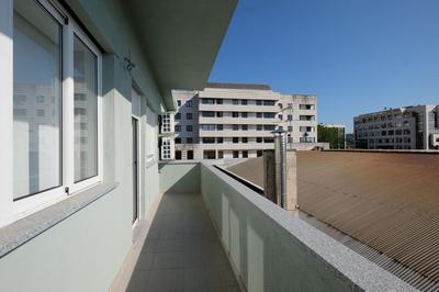 BUS STATION Suites & Studios