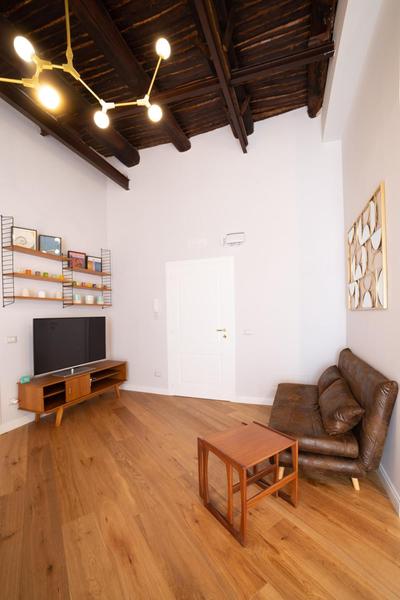 Design Apartment Next Sorbillo on Tribunali St By HouseinNaples