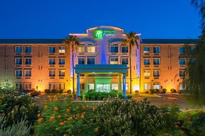 Holiday Inn Express Peoria North - Glendale by IHG