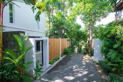 Peach Blossom Resort & Pool Villa - SHA Plus