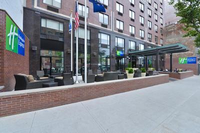 Holiday Inn Express Manhattan Midtown West by IHG