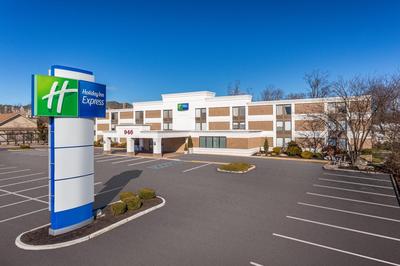 Holiday Inn Express Ramsey Mahwah by IHG