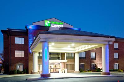 Holiday Inn Express & Suites Shelbyville by IHG