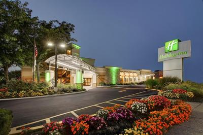 Holiday Inn Westbury-Long Island by IHG