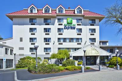 Holiday Inn Express Boston-Waltham by IHG