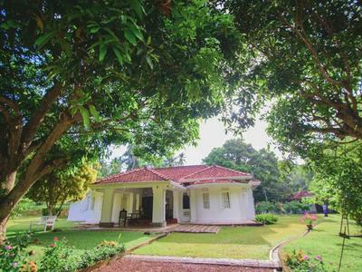 Thalpe Walawwa Heritage Villa With Private Beach Access
