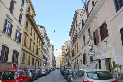 Roma Carina