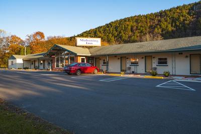Mahoning Inn