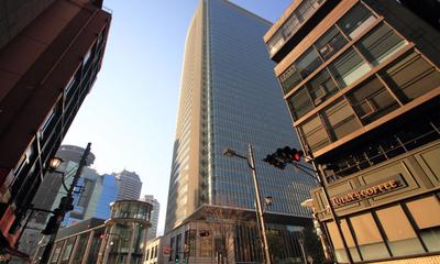 the b akasaka-mitsuke