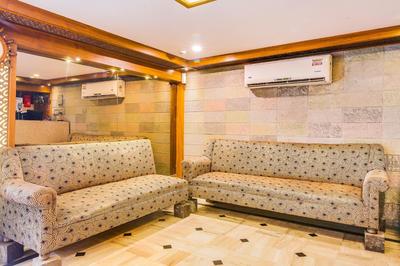 FabHotel Aayash - Nr City Center Metro Station