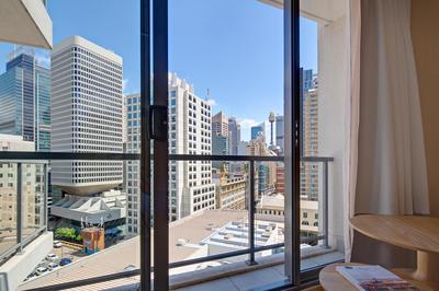 Zara Tower – Luxury Suites and Apartments