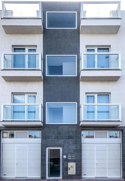 Blanco 35 by SunHousesCanarias