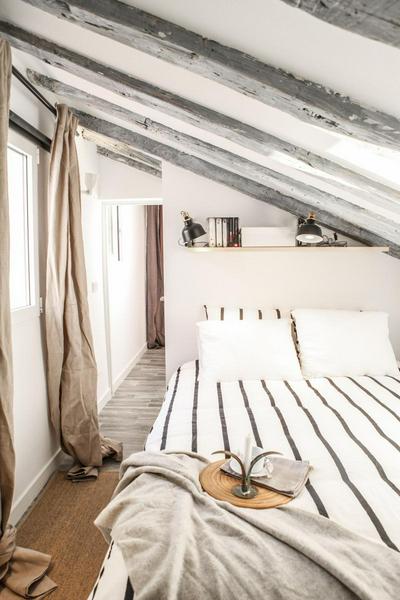 Attic 3Bedrms-2Baths in Heart of Malasana