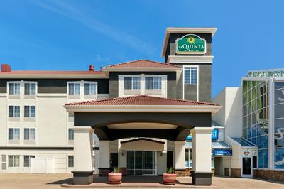 La Quinta Inn and Suites by Wyndham at WaTiki Waterpark
