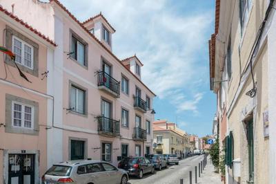 Beautiful Apartment with View of the Tagus River