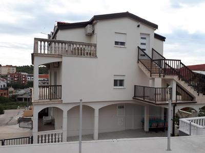 Apartments Madzari - Ciovo - Pool