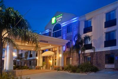 Holiday Inn Express Hotel and Suites Fairfield-North by IHG