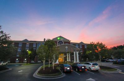 Holiday Inn Express Hotel & Suites Charleston - North by IHG