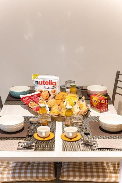 Carrara Deluxe Home