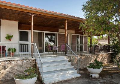 Marathos beach House