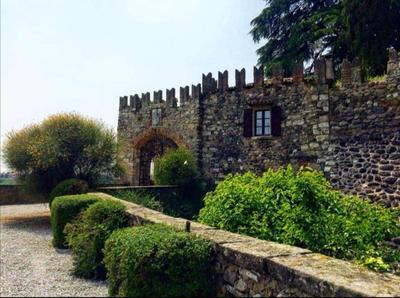 Franciacorta flat & bollicine