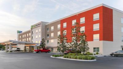 Holiday Inn Express & Suites - Tampa East - Ybor City by IHG