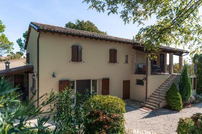 Ca' le cerque, villa surrounded by the Marche nature