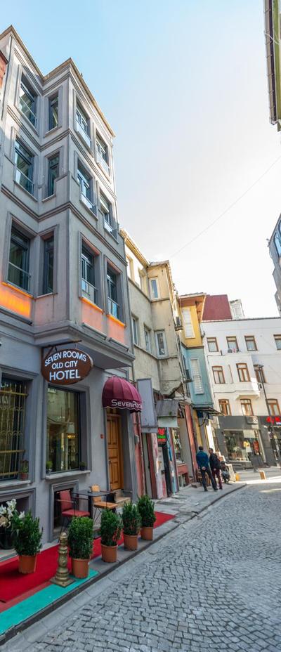 Seven Rooms Oldcity Hotel