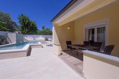 Charming villa Manuela with wonderful pool near the beach