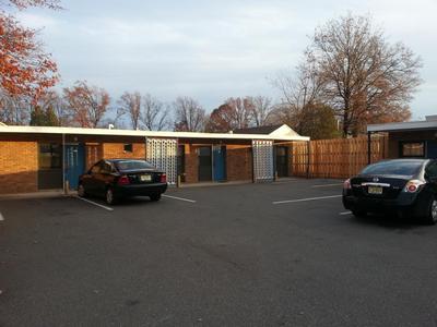 Americana Motel