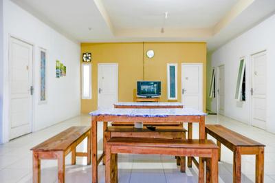 OYO Life 2417 Melati Residence