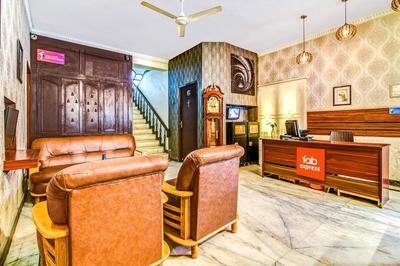 FabHotel Nestlay Rooms