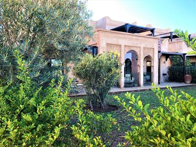 Villa Mayrit, Villa estilo Riad en un entorno único