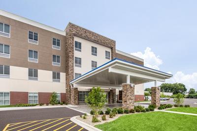 Holiday Inn Express & Suites - Ottawa by IHG