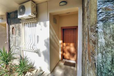 Eleni Sea View Luxury Apartment in Mades