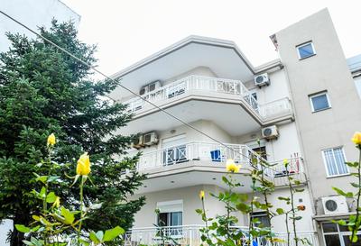 Papi's Free Parking Apartments 2 - 1 Bedroom