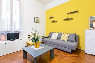 GuestHost - Loreto Courtyard Apartment