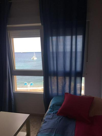 Estudio frente al mar