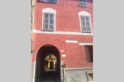 Cozy apartment in Palazzo Malaspina