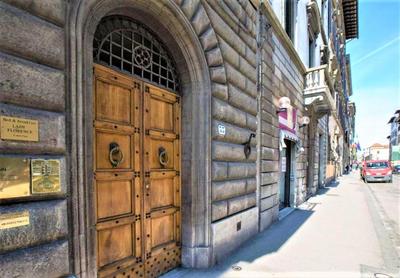 Charming Suite Cavour heart of Florence