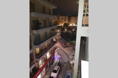 Quiet, fully refurbished apartment in Thessaloniki