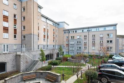 City Centre Orange Apartments - Portland Street